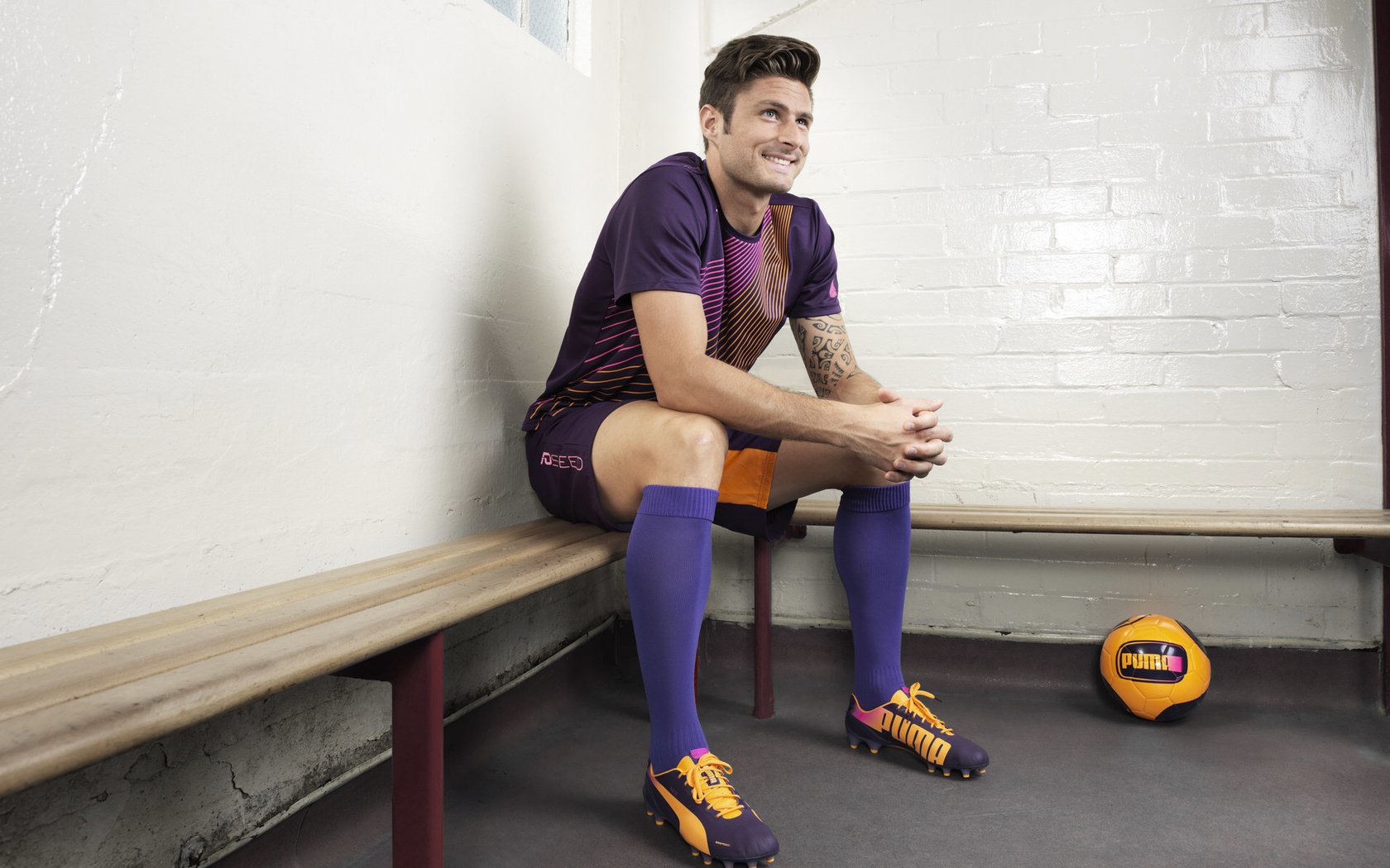 熊猫直播tv-北欧雄狮的黄昏，摩洛哥铁骑踏碎斯堪的纳维亚防线，马丁内利以一己之力重绘足球版图